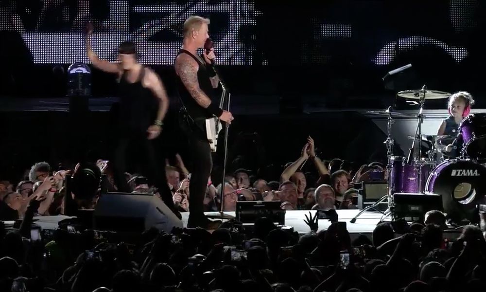 Quand Le Batteur De Metallica Se Fait Remplacer Par Une Fillette Jack