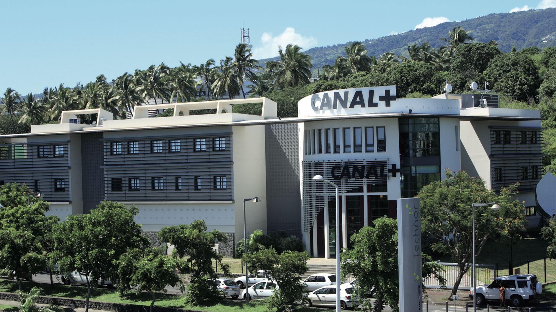 Réunion, CANAL+INTERNATIONAL