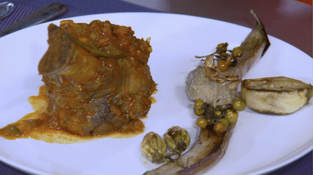 Chef Yumbi - GIGOT D'AGNEAU SAUCE TOMATE.png