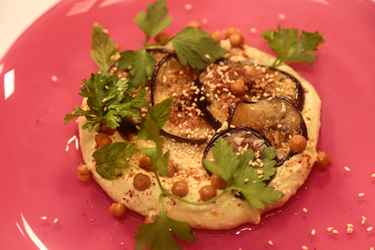 RDA_S1_EP187_HUMUS D'AVOCAT AUBERGINE GRILLEE ET POIS_CHEF GOFFIN (2).jpg
