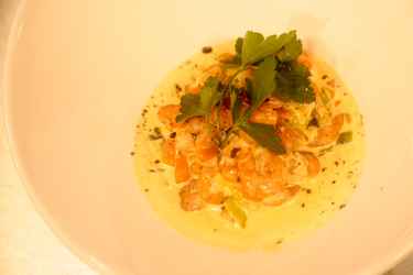RDA_S1_EP181_CREVETTE FLAMBE AU PASTIS_CHEF GOFFIN (2).jpg
