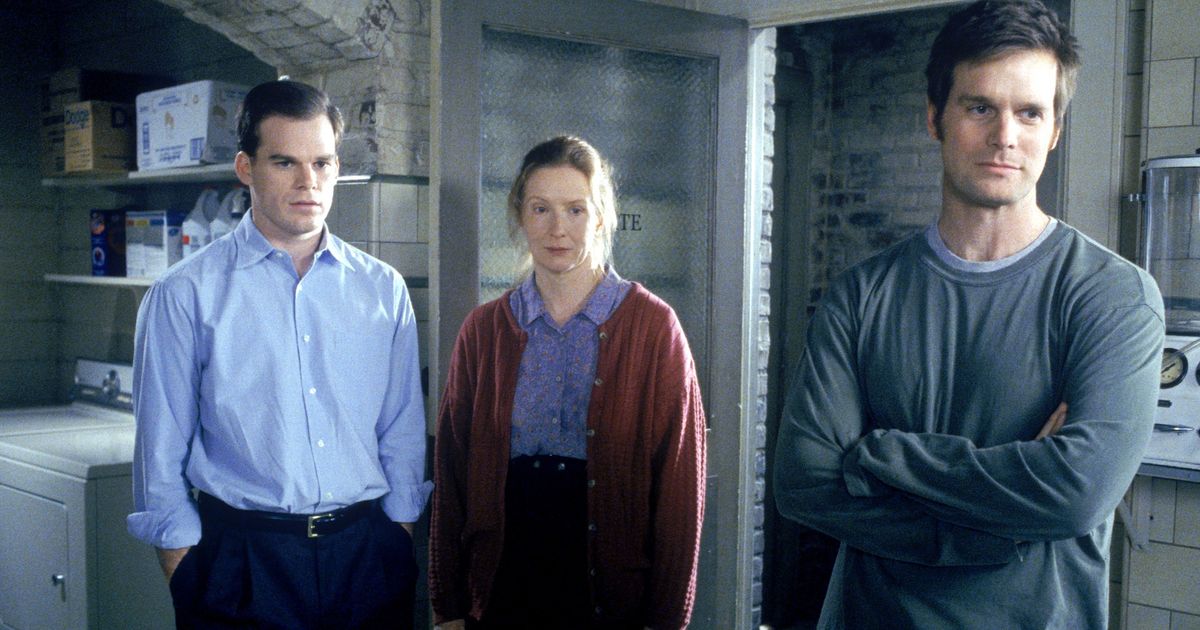 Six Feet Under Season 3 Traile en streaming direct et replay sur CANAL+ myCANAL