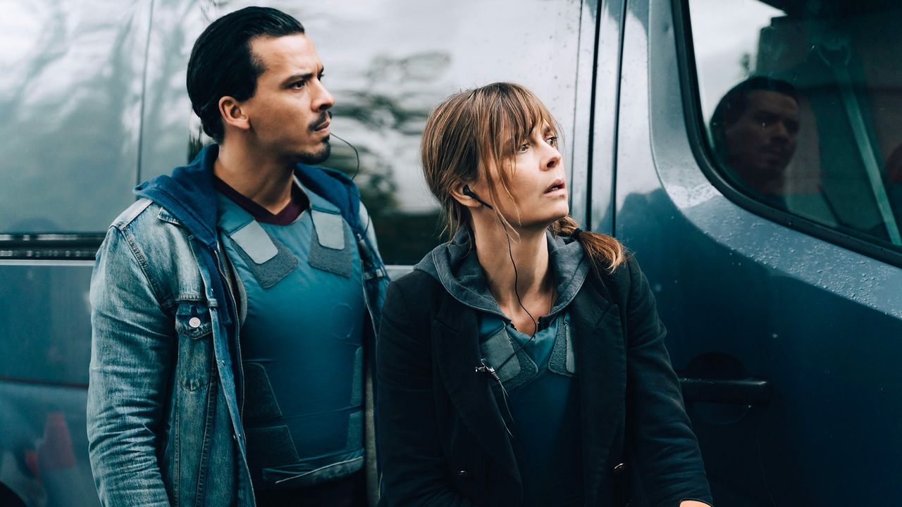 Engrenages Saison 8 en streaming direct et replay sur CANAL+ myCANAL