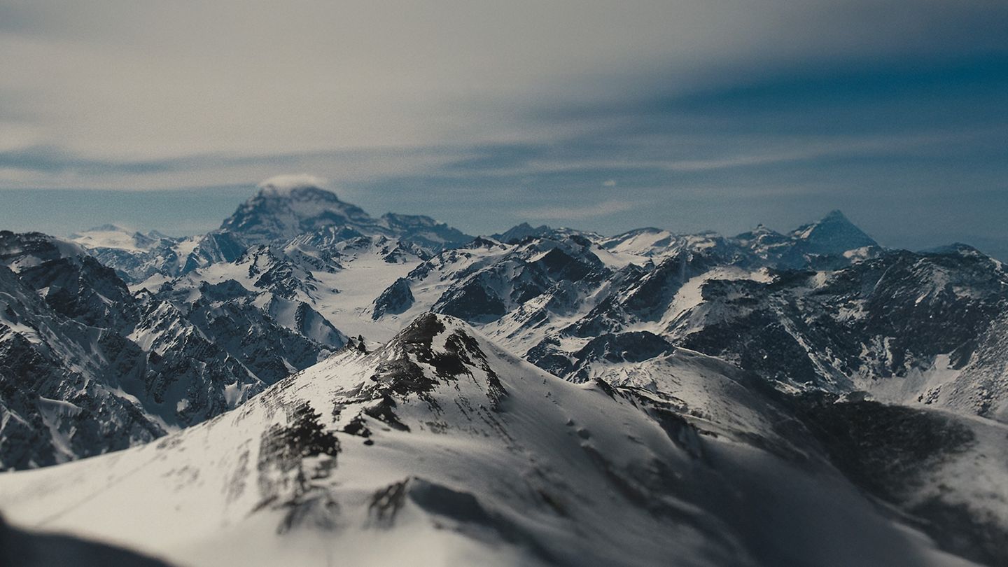 Perdus dans les Andes : les survivants du vol 571