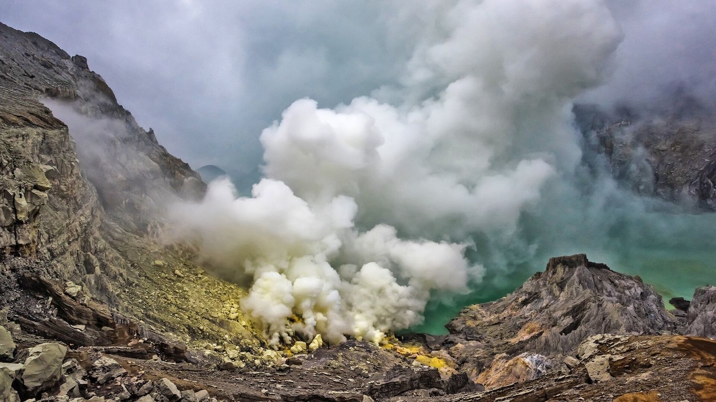 Odyssées volcaniques, quand la terre gronde