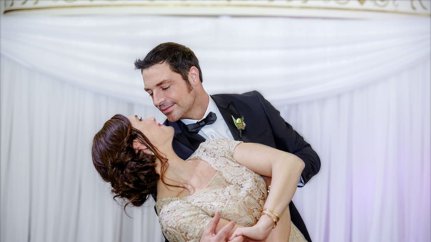 Petits meurtres et chrysanthèmes : Un mariage mortel