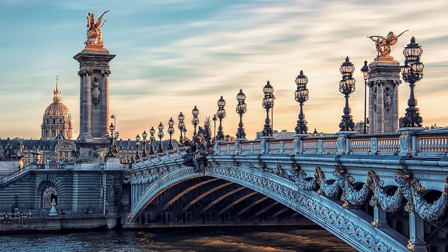 Les ponts de Paris, un patrimoine révélé