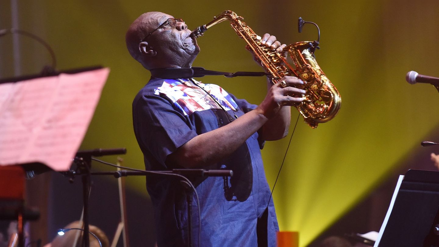 Manu Dibango : Safari symphonique