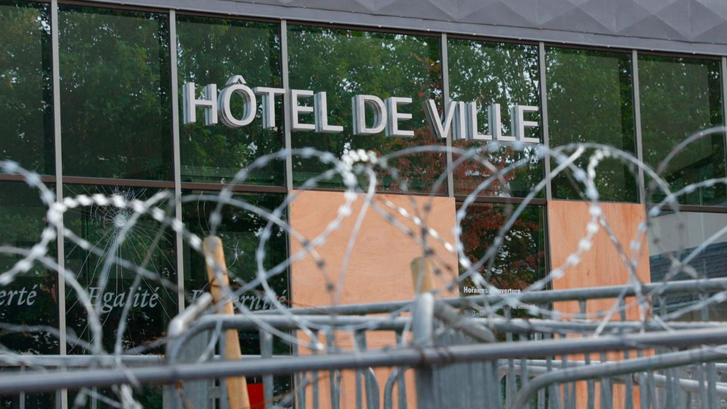 Émeutes, les maires en première ligne