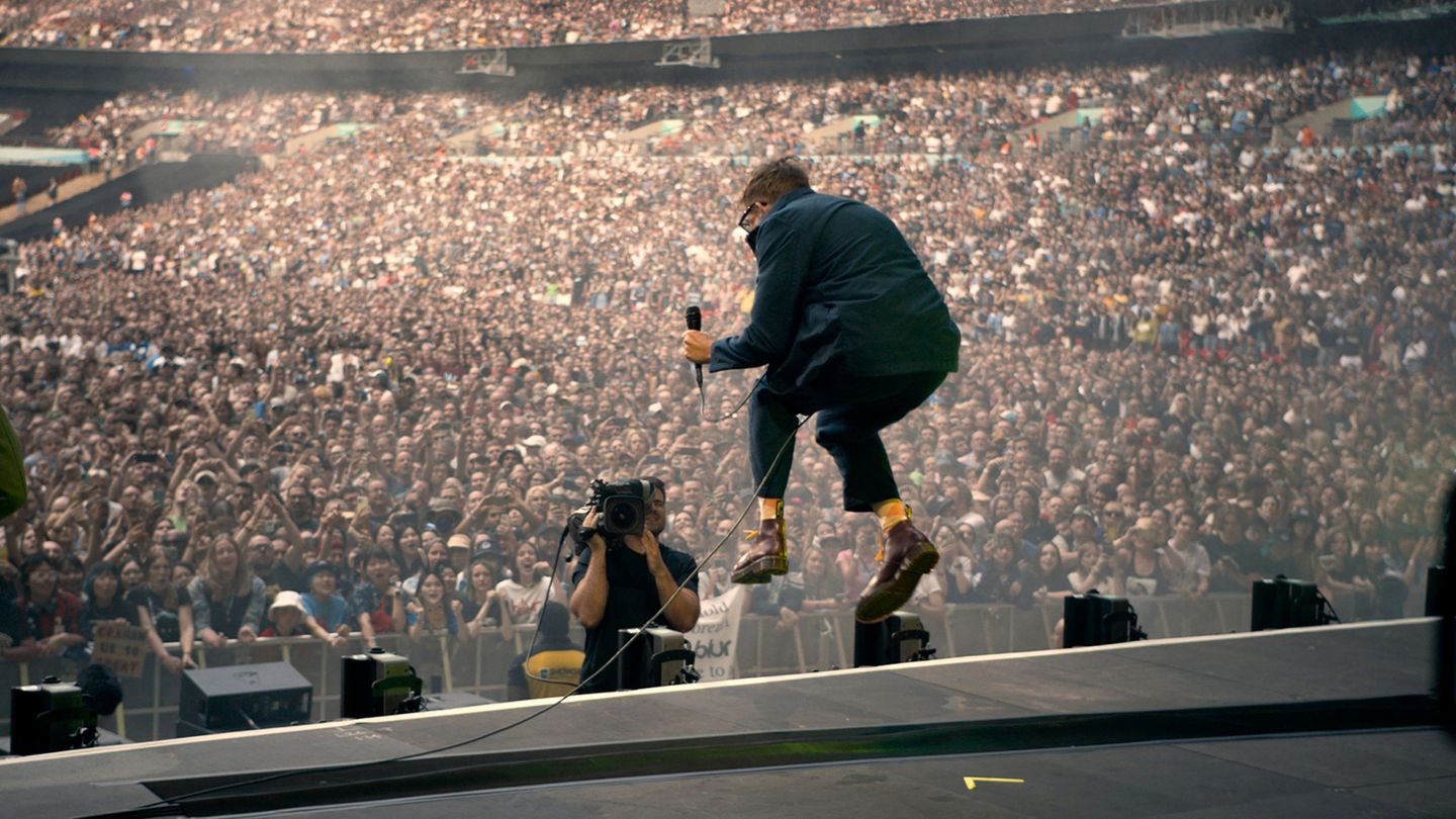 Blur: Live at Wembley Stadium