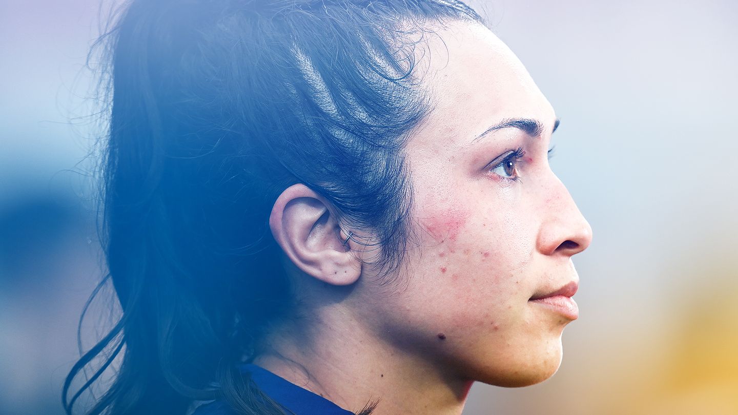 Manae Feleu, Captain Futuna