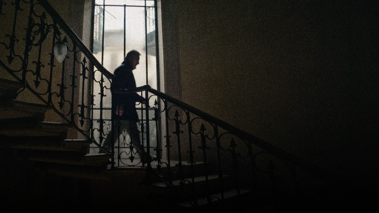 Dans l'ombre de Berlusconi