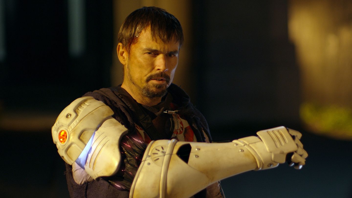 Iron Arm : le justicier de fer