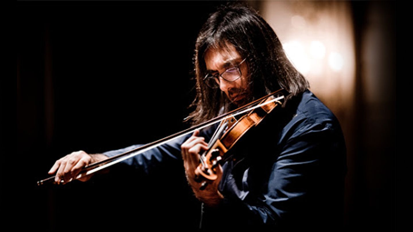 Lahav Shani dirige Chostakovitch et Berlioz