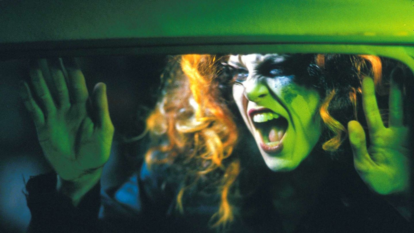 LA MAISON DES 1000 MORTS – Welcome to the freak show