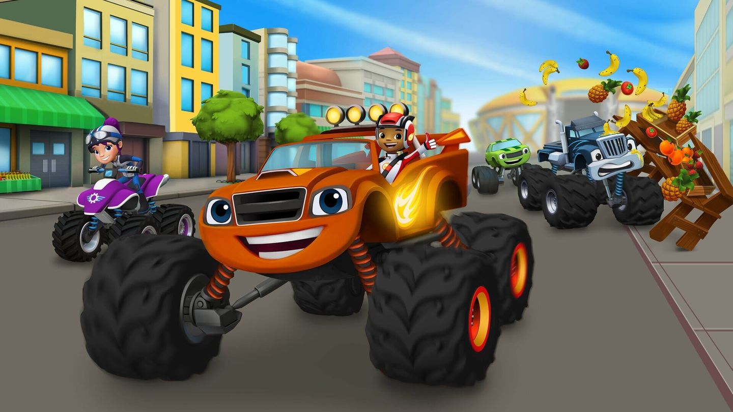 Des voitures russes transformées en monster-trucks