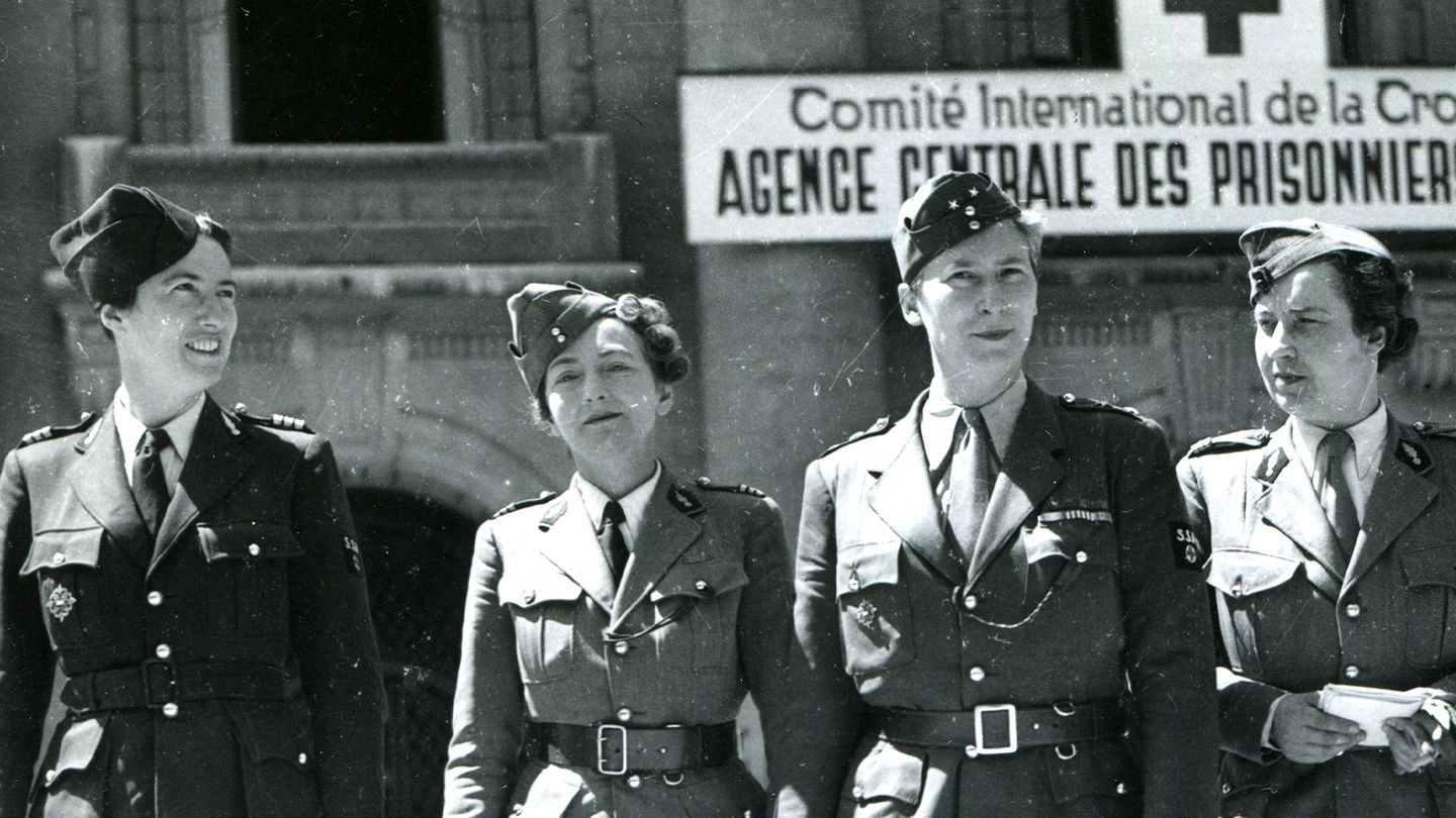 Croix-Rouge, des femmes dans la guerre