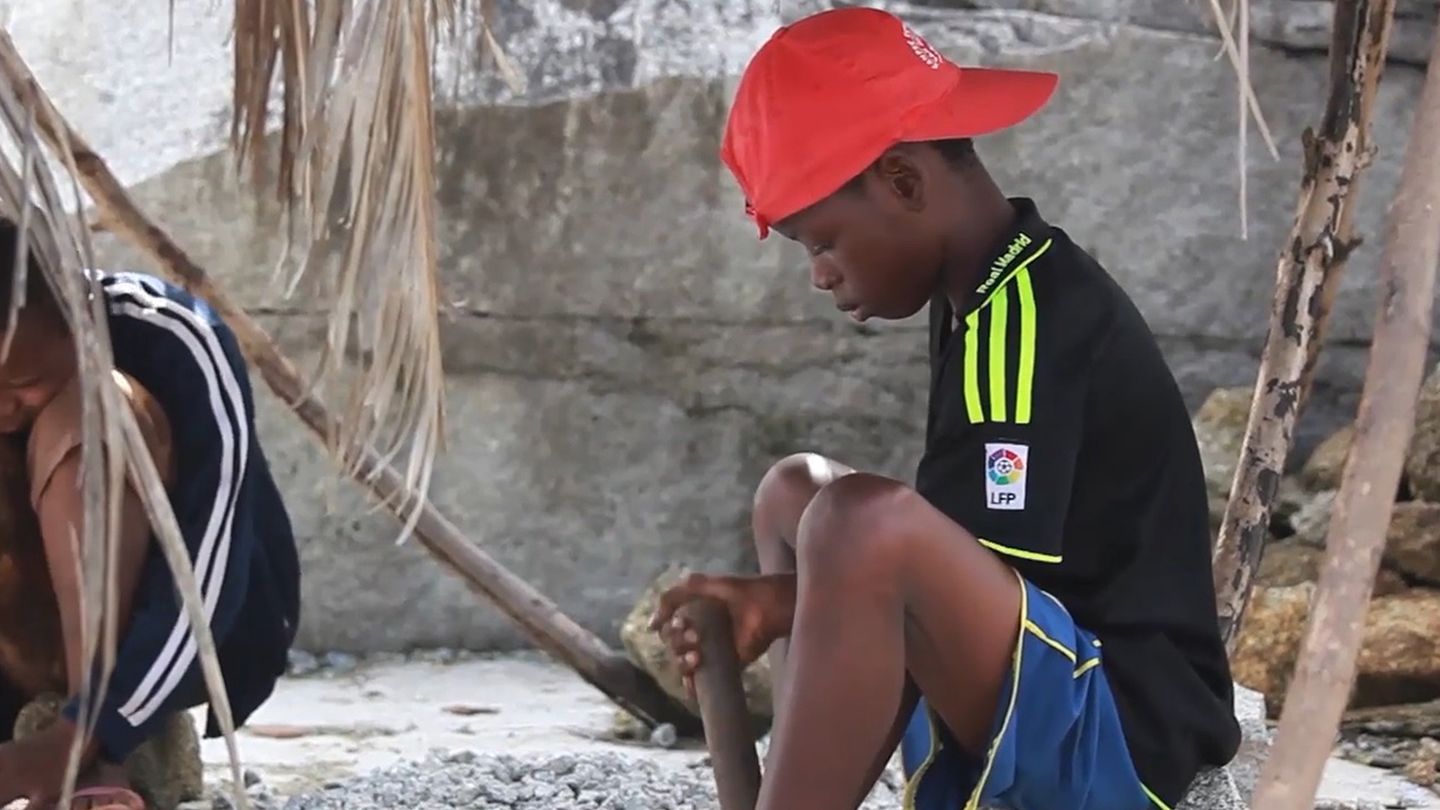 Sidiki, le charretier de Coyah
