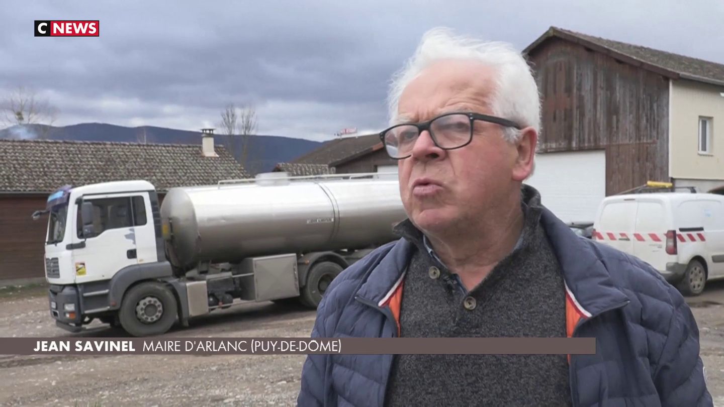 Dans le Puy-de-Dôme, le ballet des camions-citernes pour assurer l'alimentation en eau