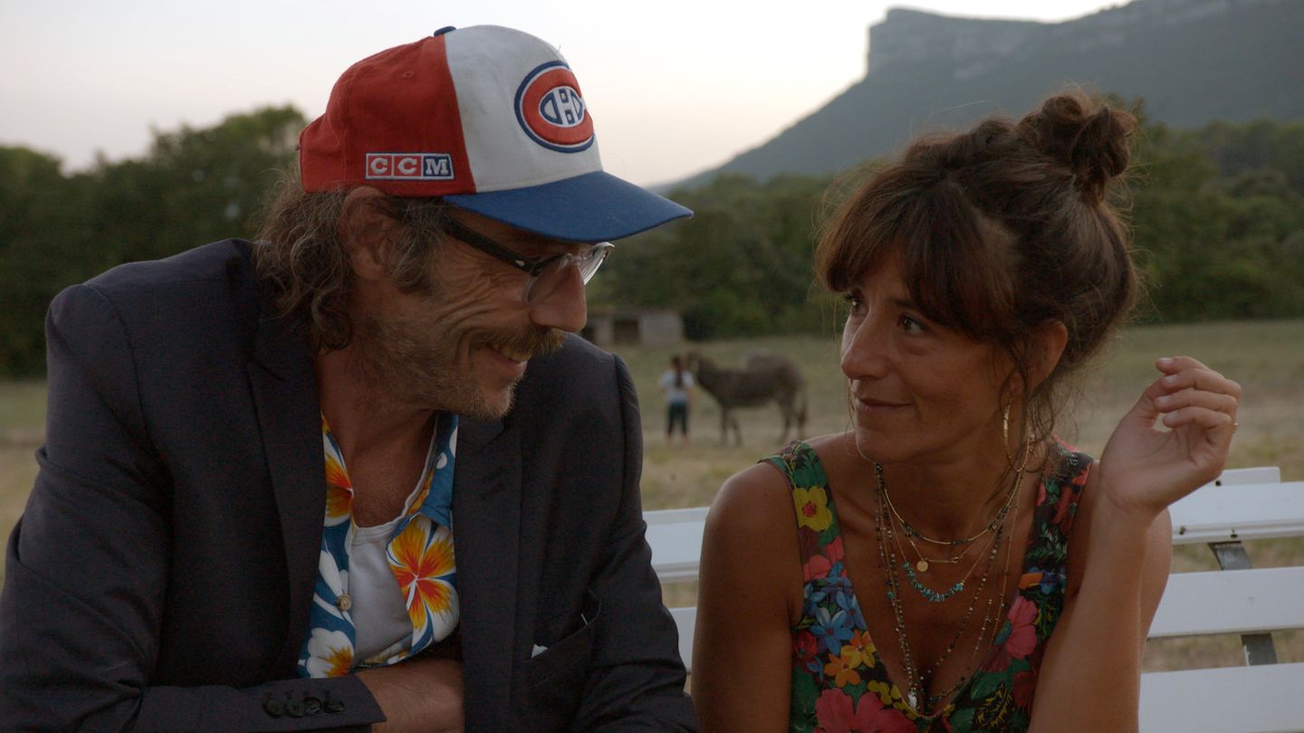 L'amour flou - Trailer