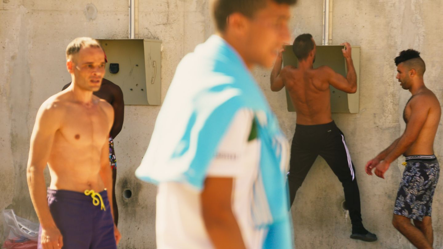 Des hommes - Trailer