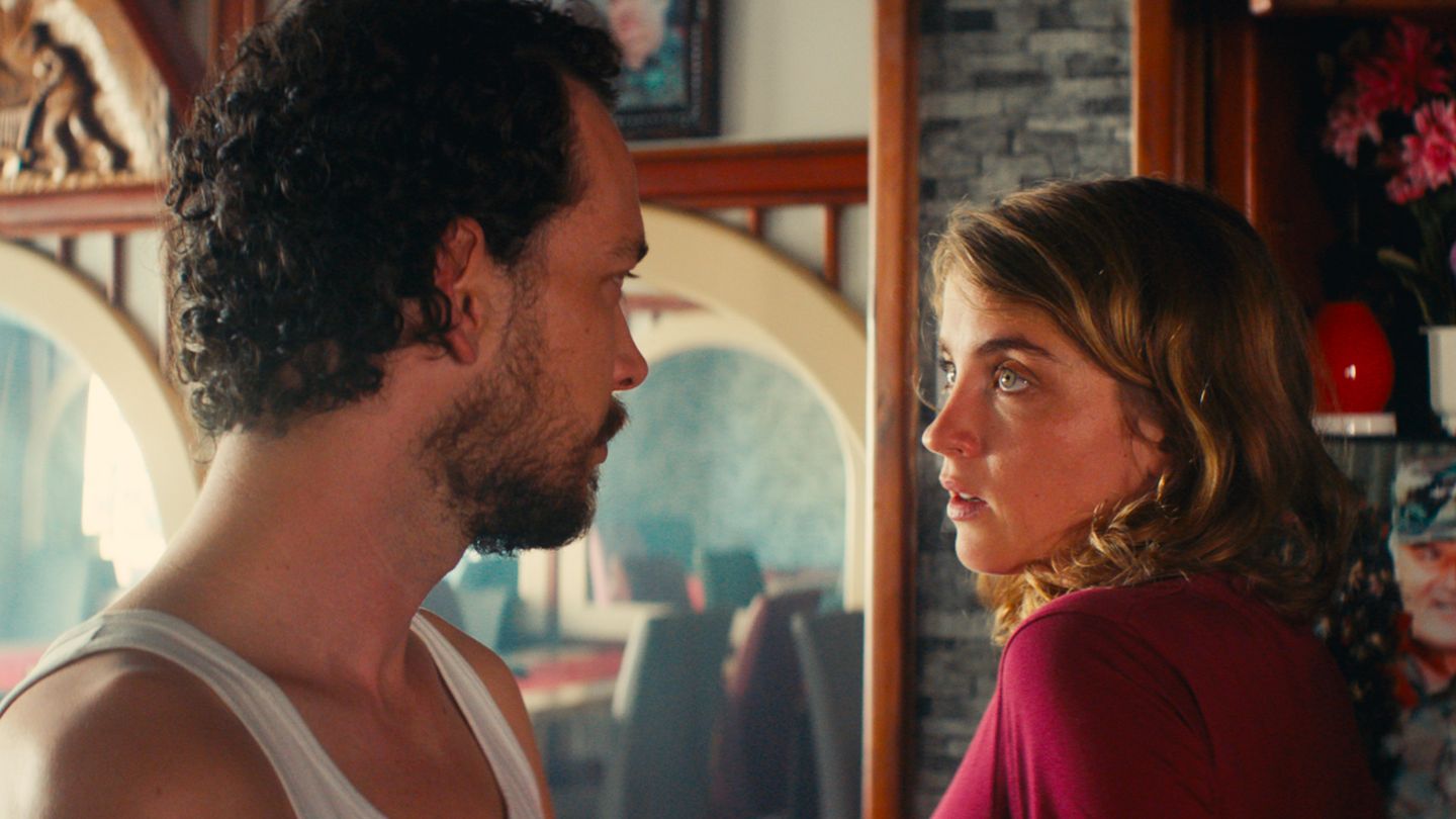 Les héros ne meurent jamais - Trailer