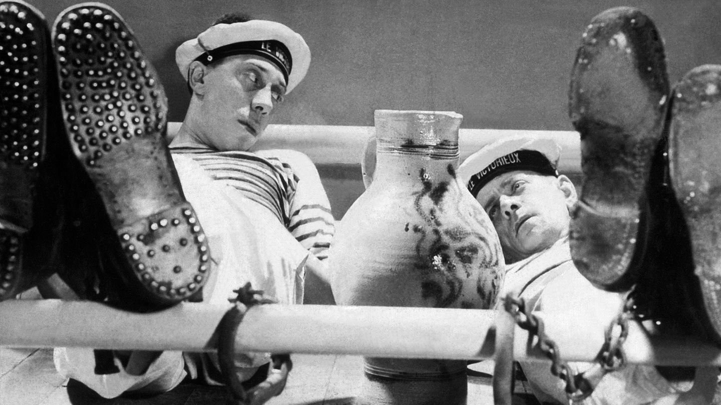 Les bleus de la marine - Trailer