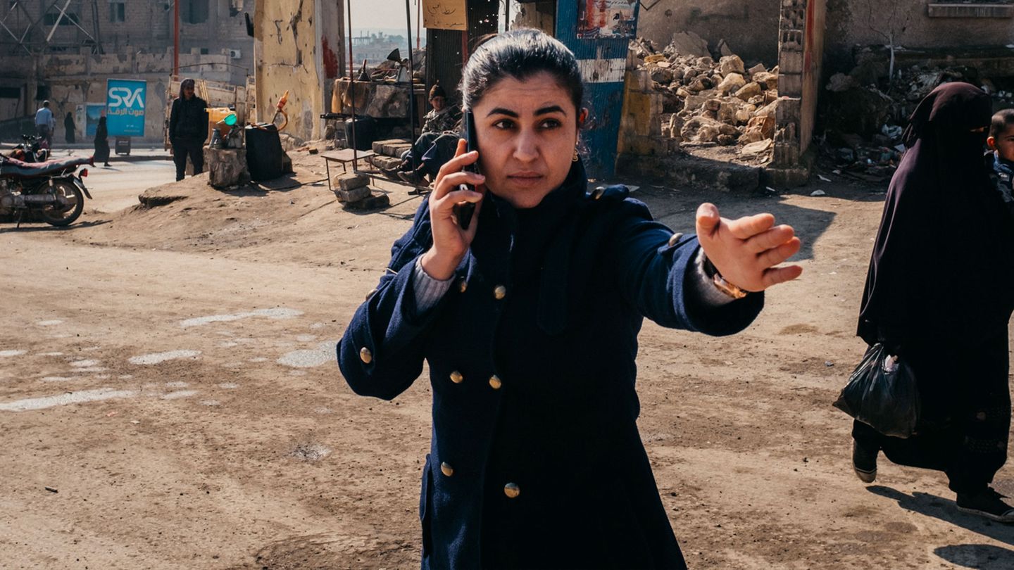 9 jours à Raqqa - Trailer