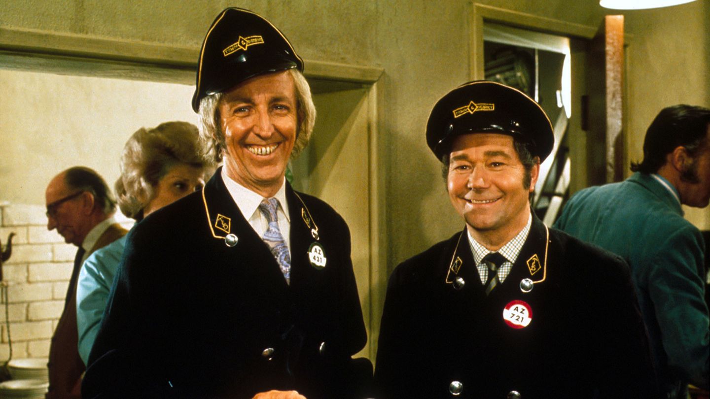 Mutiny On the Buses - Trailer