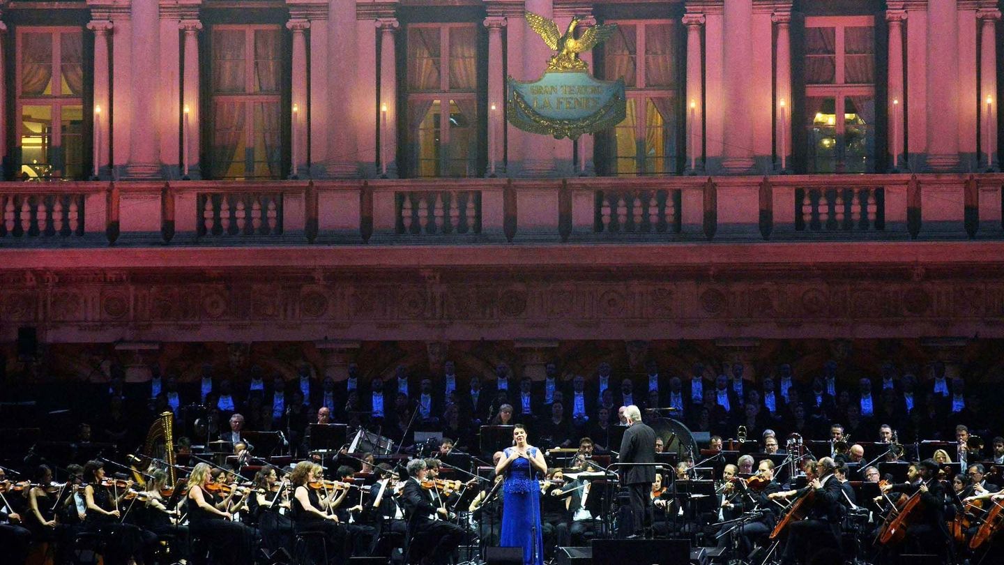 Gala Puccini sur la piazza San Marco de Venise