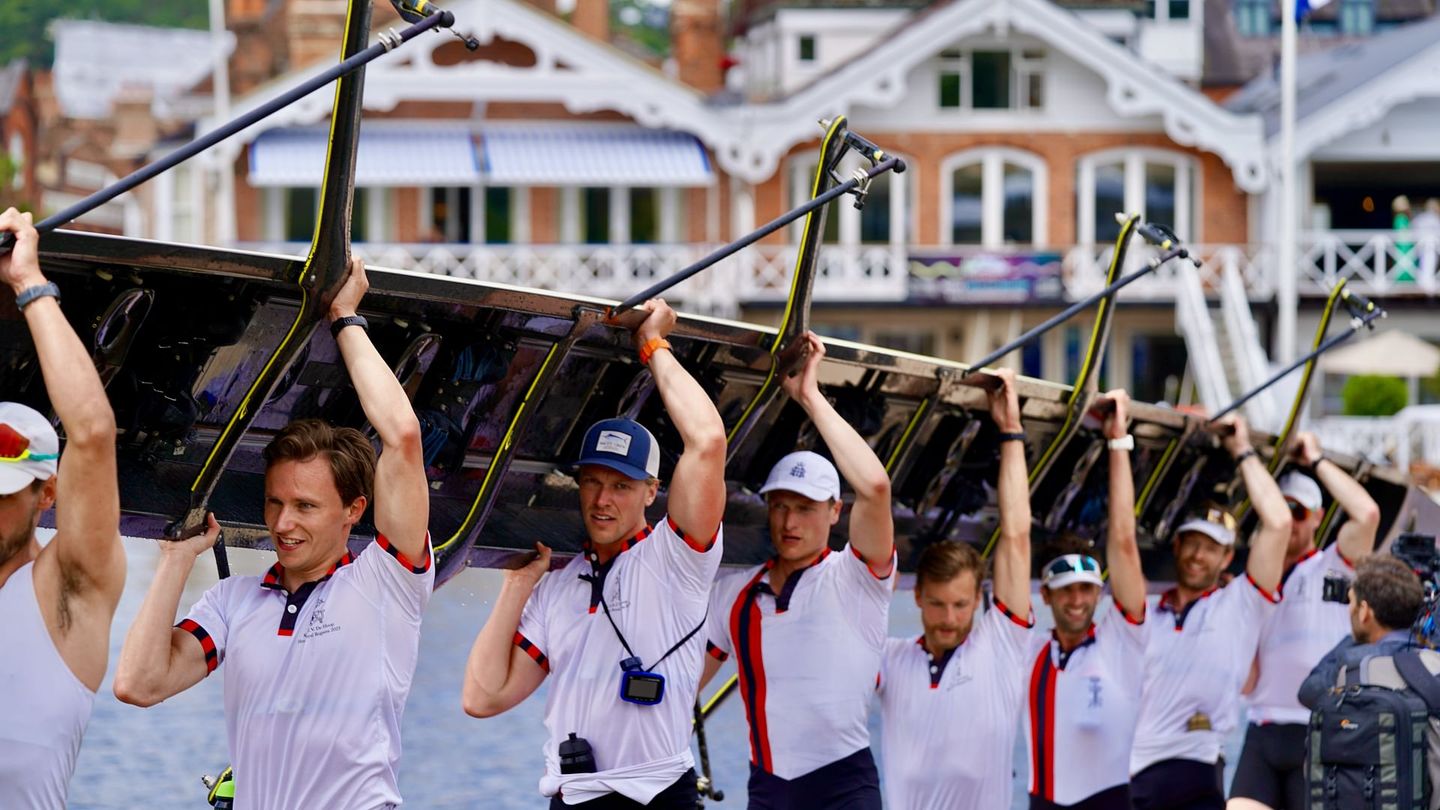 Huit à bord : Une histoire de l'aviron