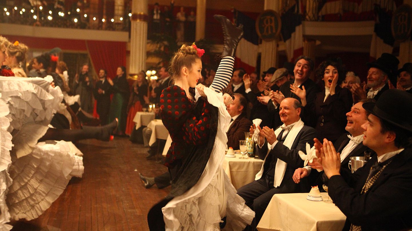 Mystère au Moulin Rouge - Trailer