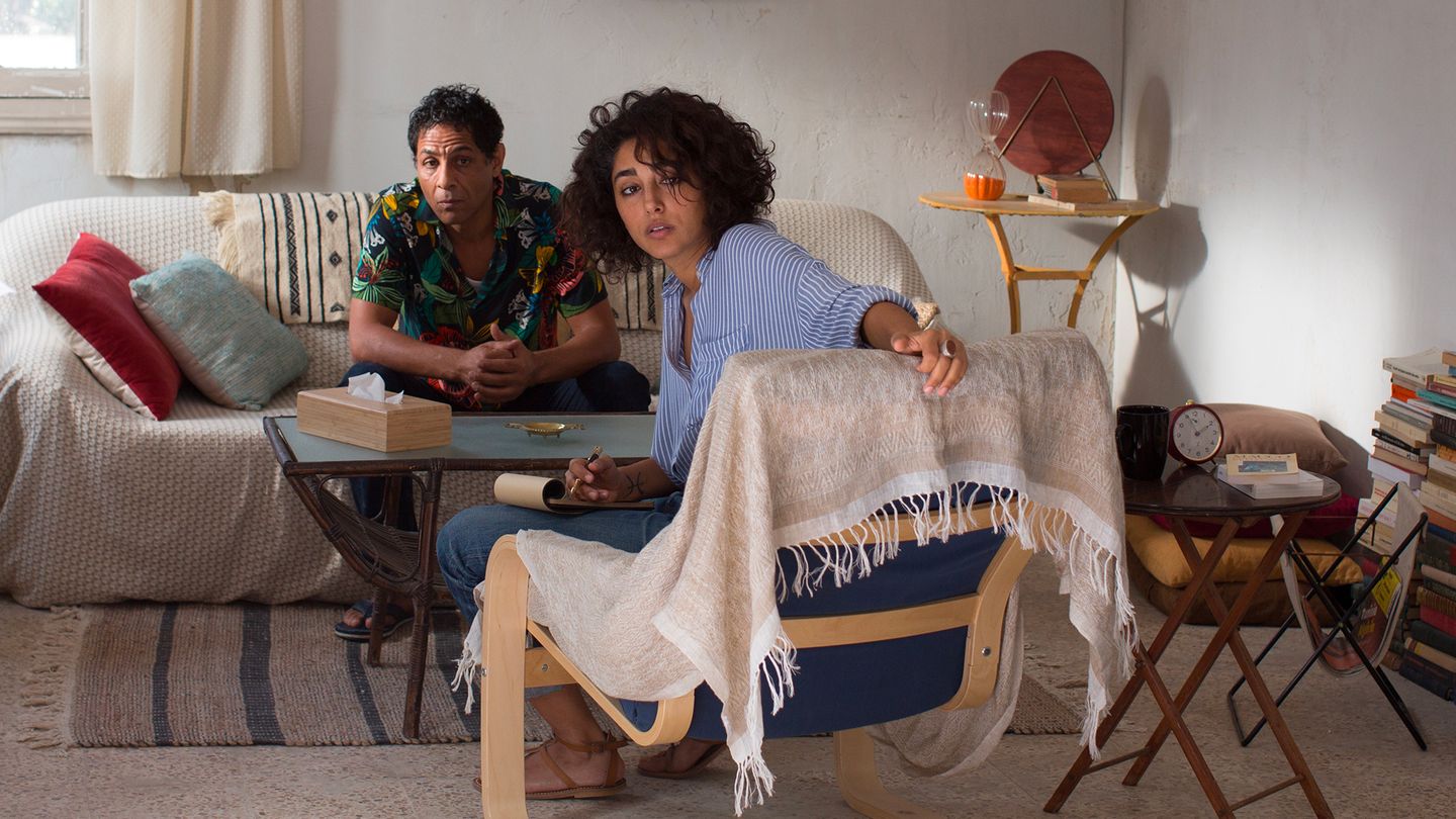 Un divan à Tunis - Trailer