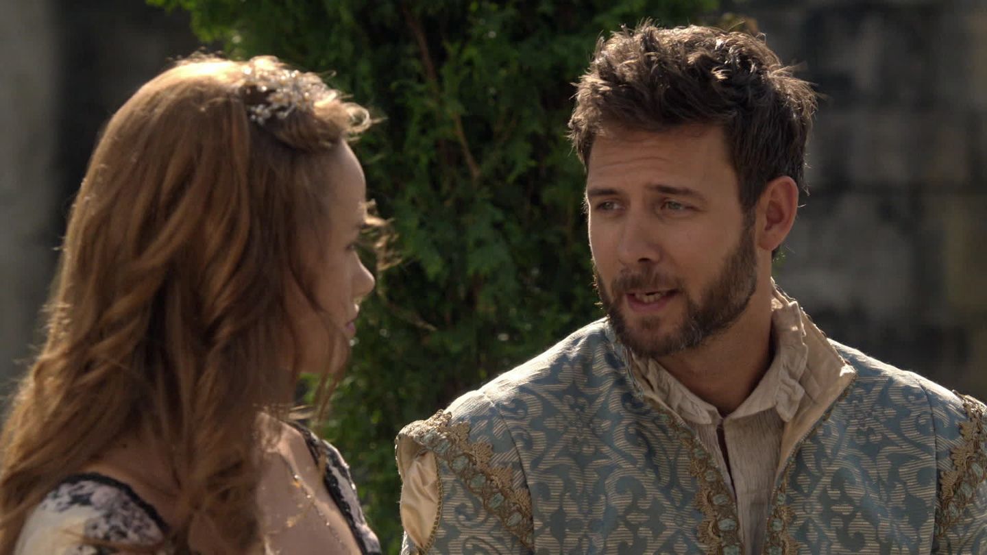 Reign : le destin d'une reine