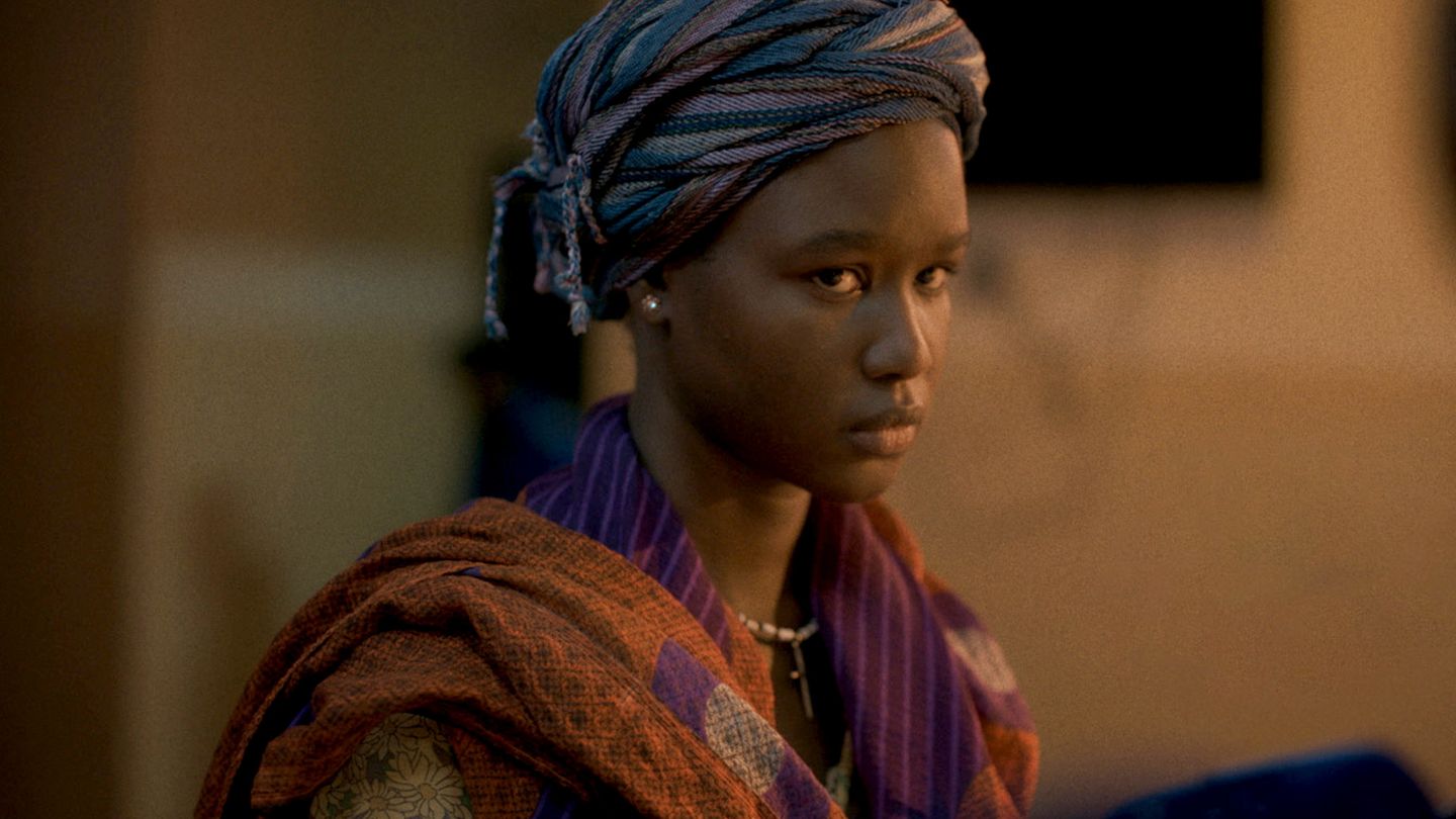 Goodbye Julia - Trailer