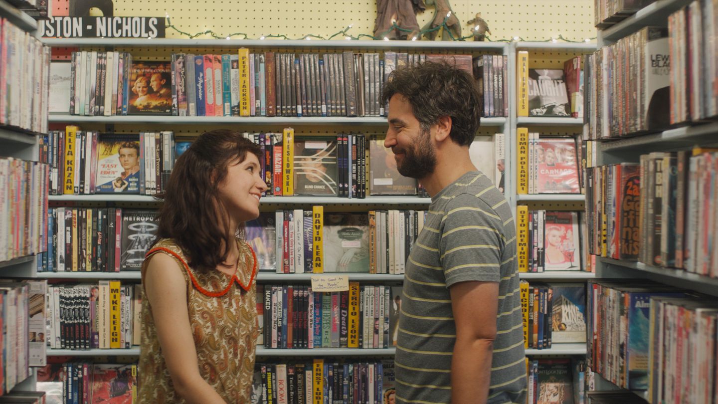 Social Animals - Trailer