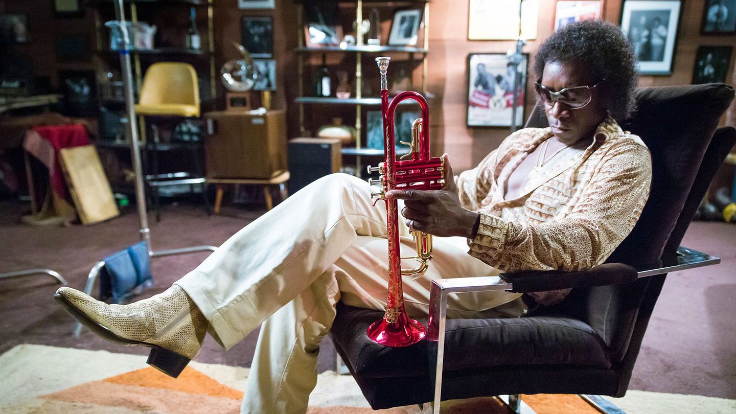 Miles Ahead - Trailer