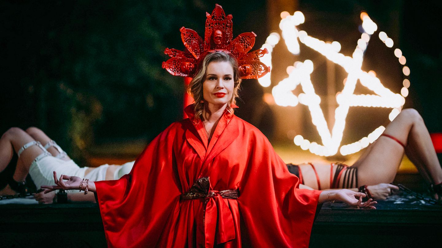 Satanic Panic - Trailer