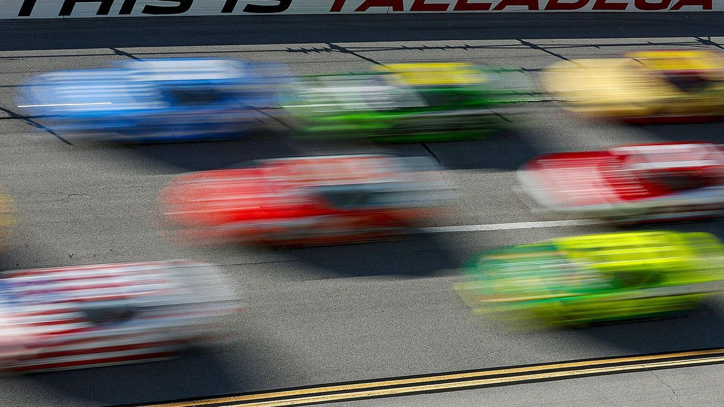 La course. Straight Talk Wireless 500