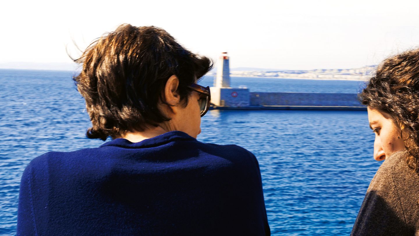 Une famille - Trailer