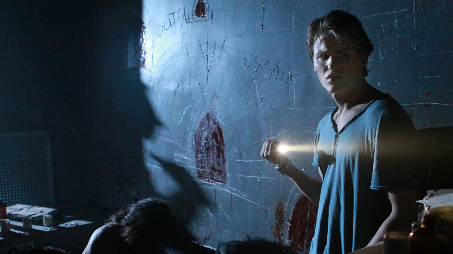 Grave Encounters 2
