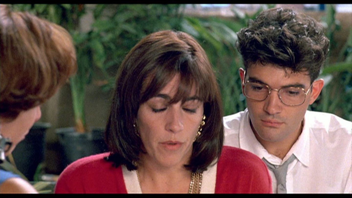 Femmes au bord de la crise de nerfs