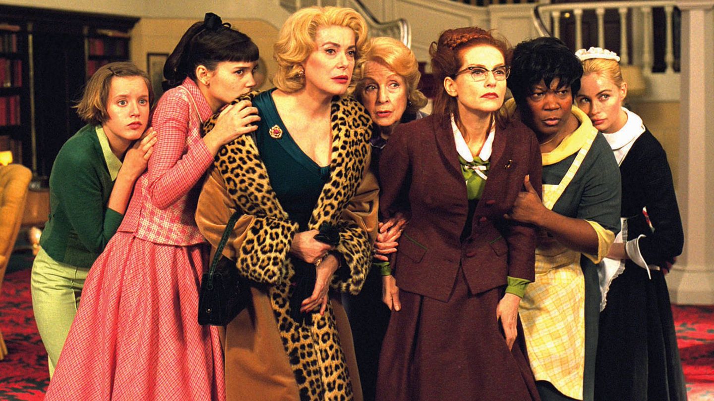 8 femmes
