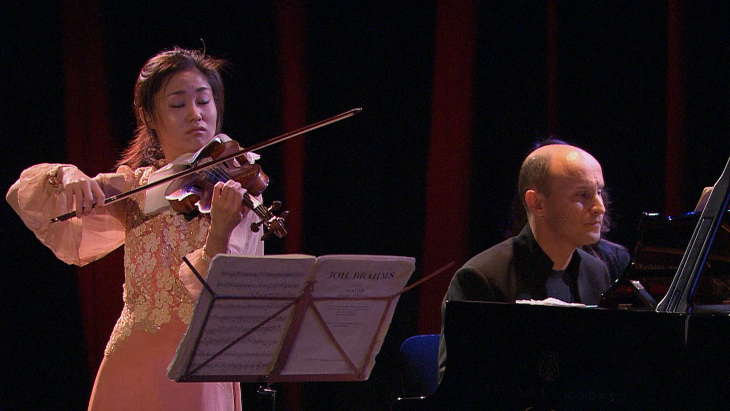 Sayaka Shojji et Evgeny Kissin jouent Brahms