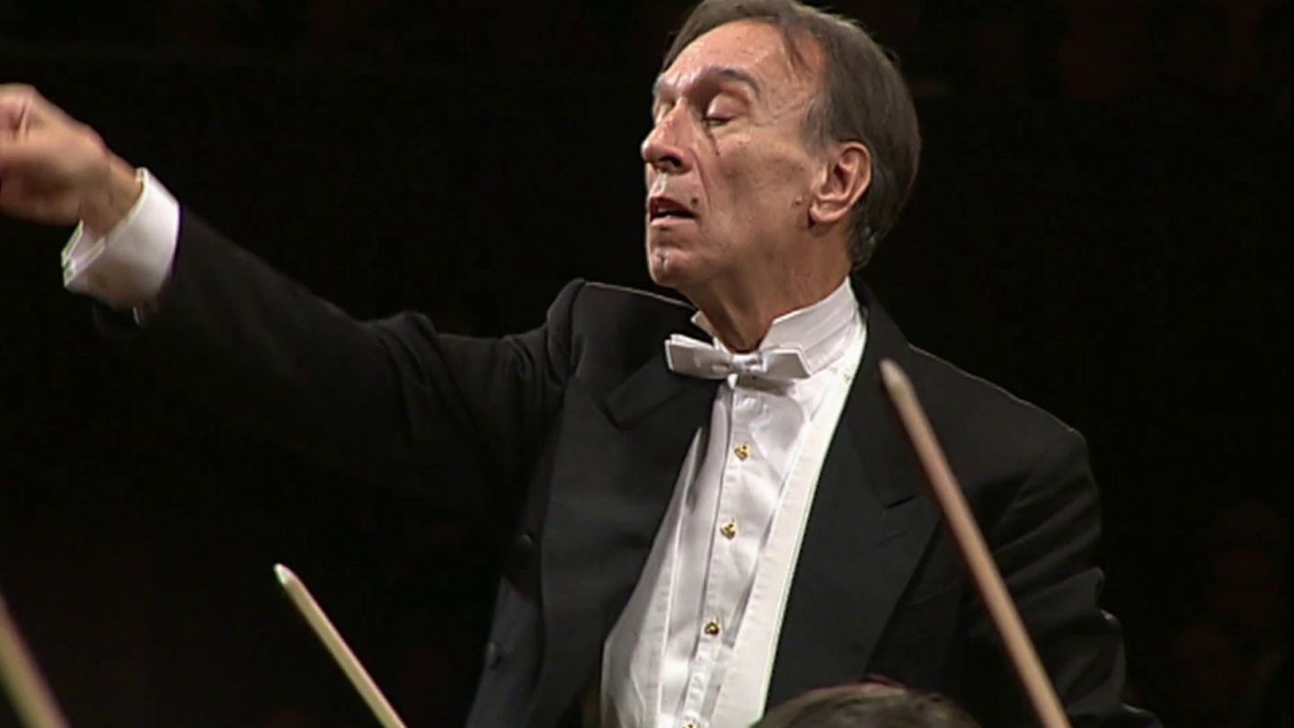 Claudio Abbado dirige la Symphonie n°7 "Chant de la Nuit"
