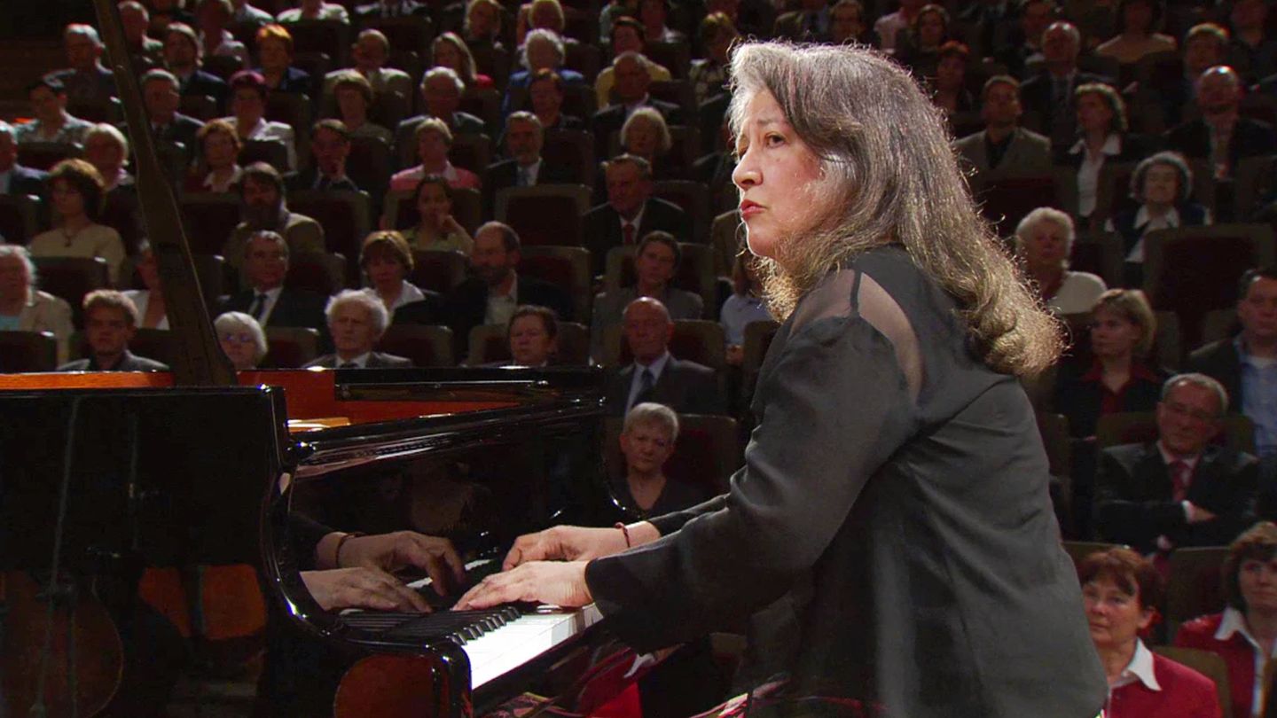 Schumann - Concerto pour piano, joué par Martha Argerich
