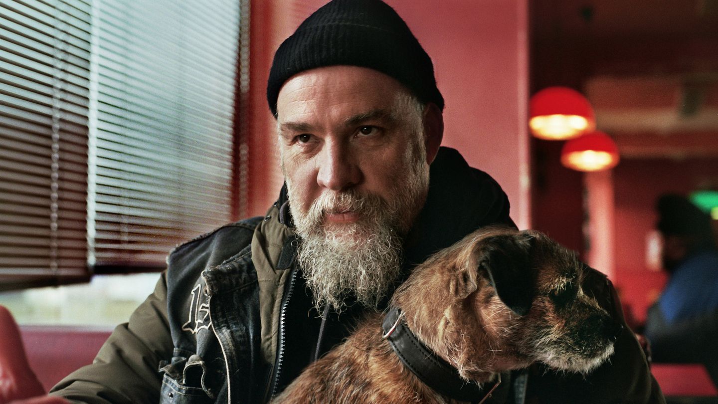 Les Premiers, les Derniers