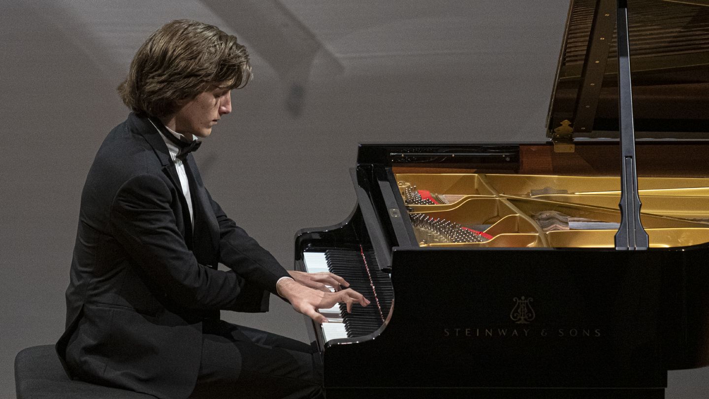 Yoav Levanon : Clara Schumann, Robert Schumann, Rachmaninov