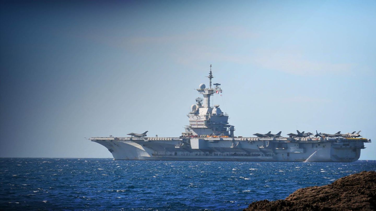 Les secrets du porte-avions Charles de Gaulle