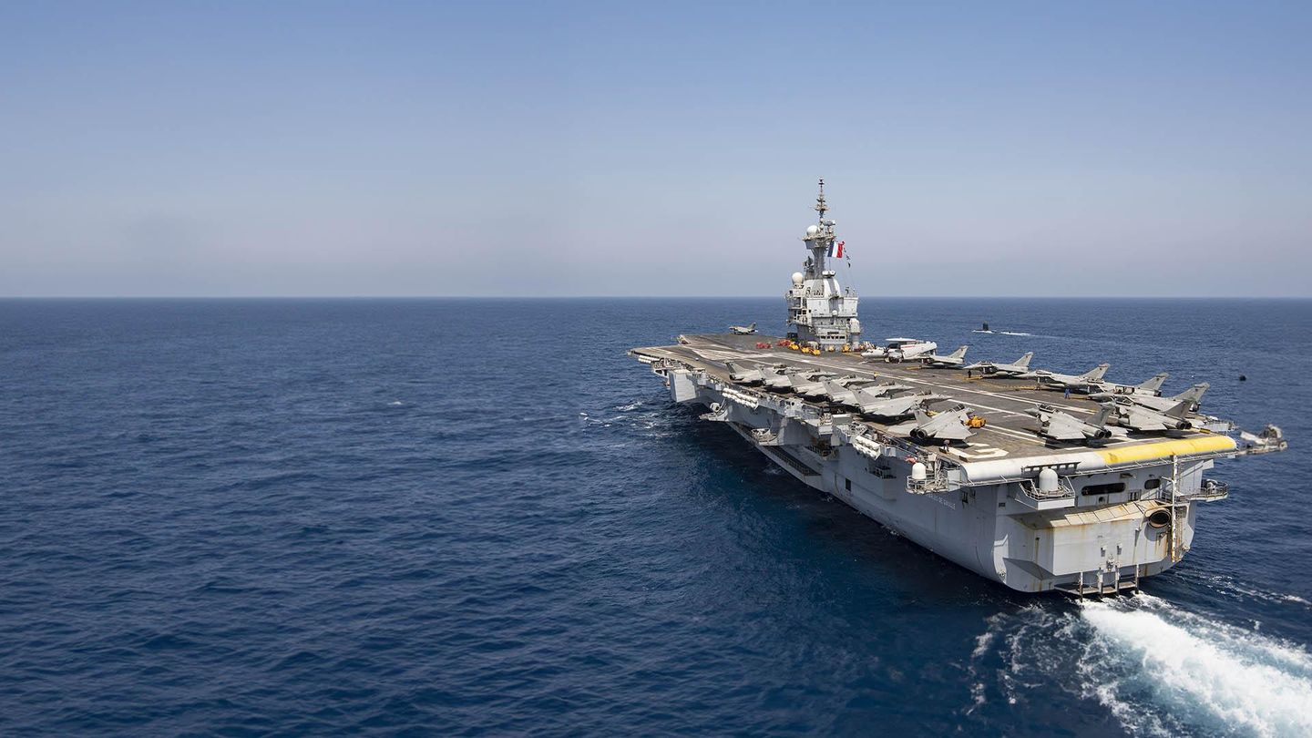 Porte-avions, fleurons de la marine française